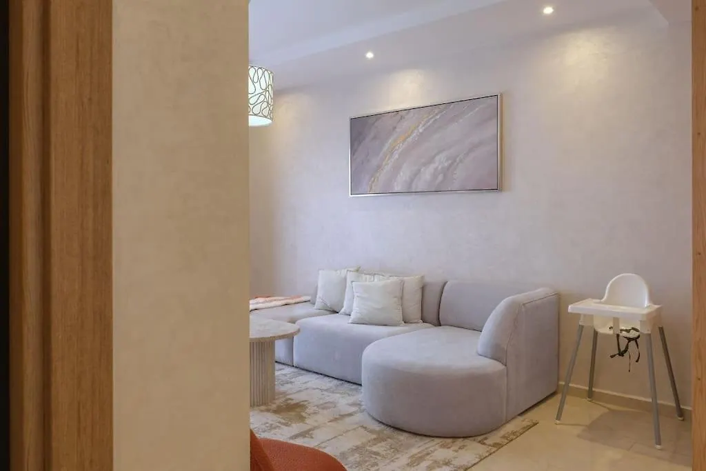 Appart Tres Elegant Avec Piscine Marakéš